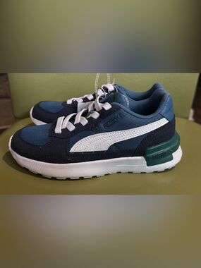 NEW PUMA Kids Navy and White Athletic Sneakers